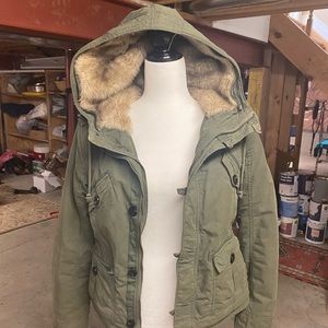 TNA bomb exploded jacket in great shape